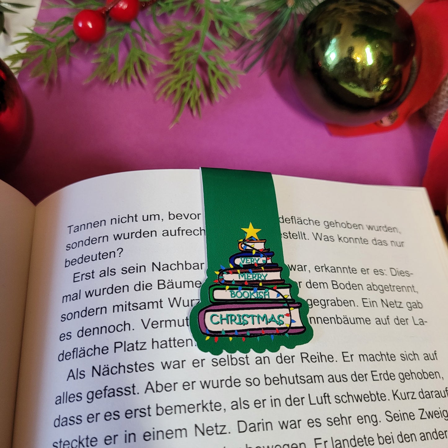 Magnet-Lesezeichen "Very Merry Bookish Christmas"