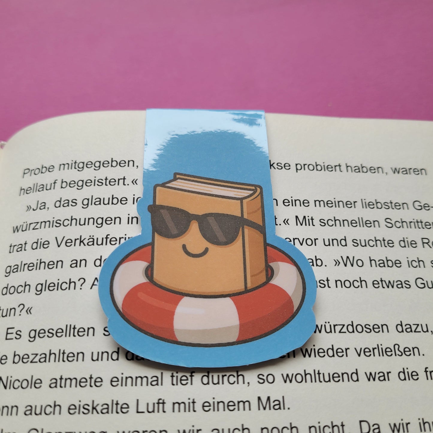 Magnet-Lesezeichen „Buch im Schwimmring“ - Sommerliche Lesepausen zum Davontreiben 📚🛟☀️✨