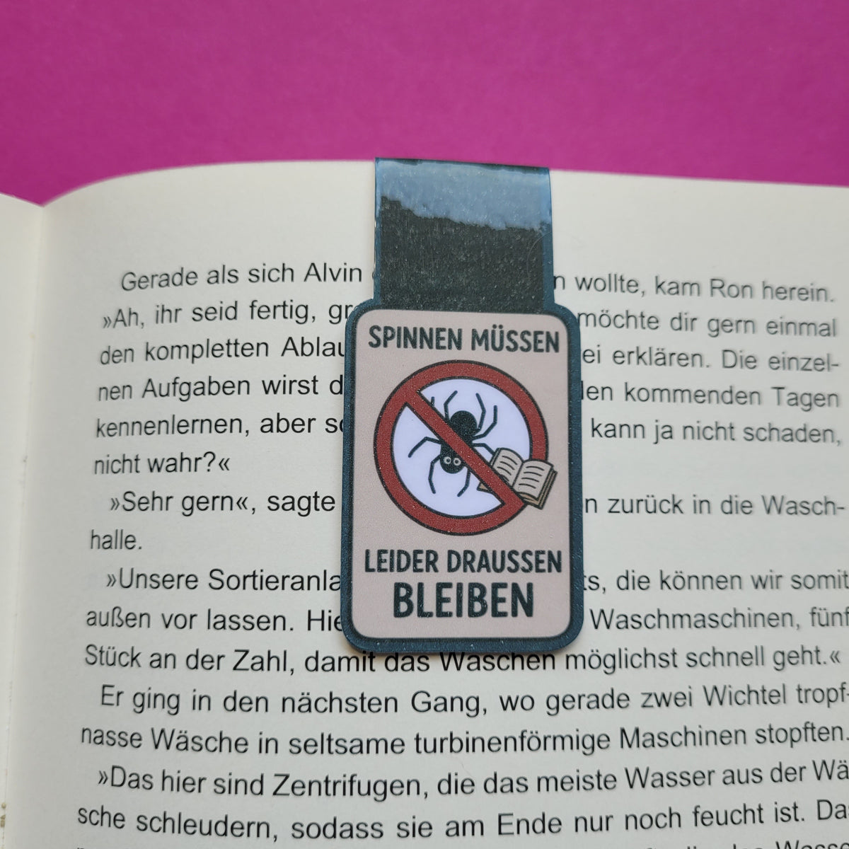 Magnet-Lesezeichen „Spinnen müssen leider draußen bleiben“
