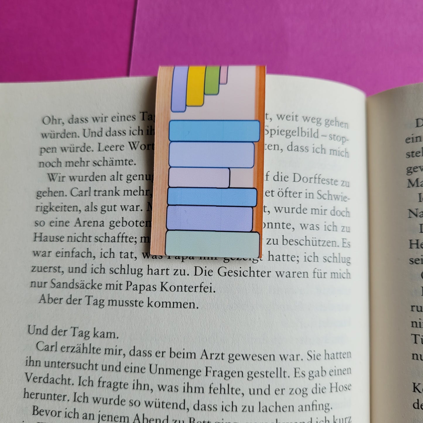 Magnet-Lesezeichen "Bücherregal"