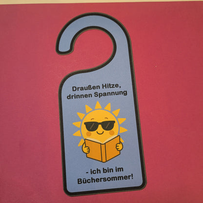 Türschild „Büchersommer“ - Draußen Hitze, drinnen Spannung! ☀️📚🚪✨
