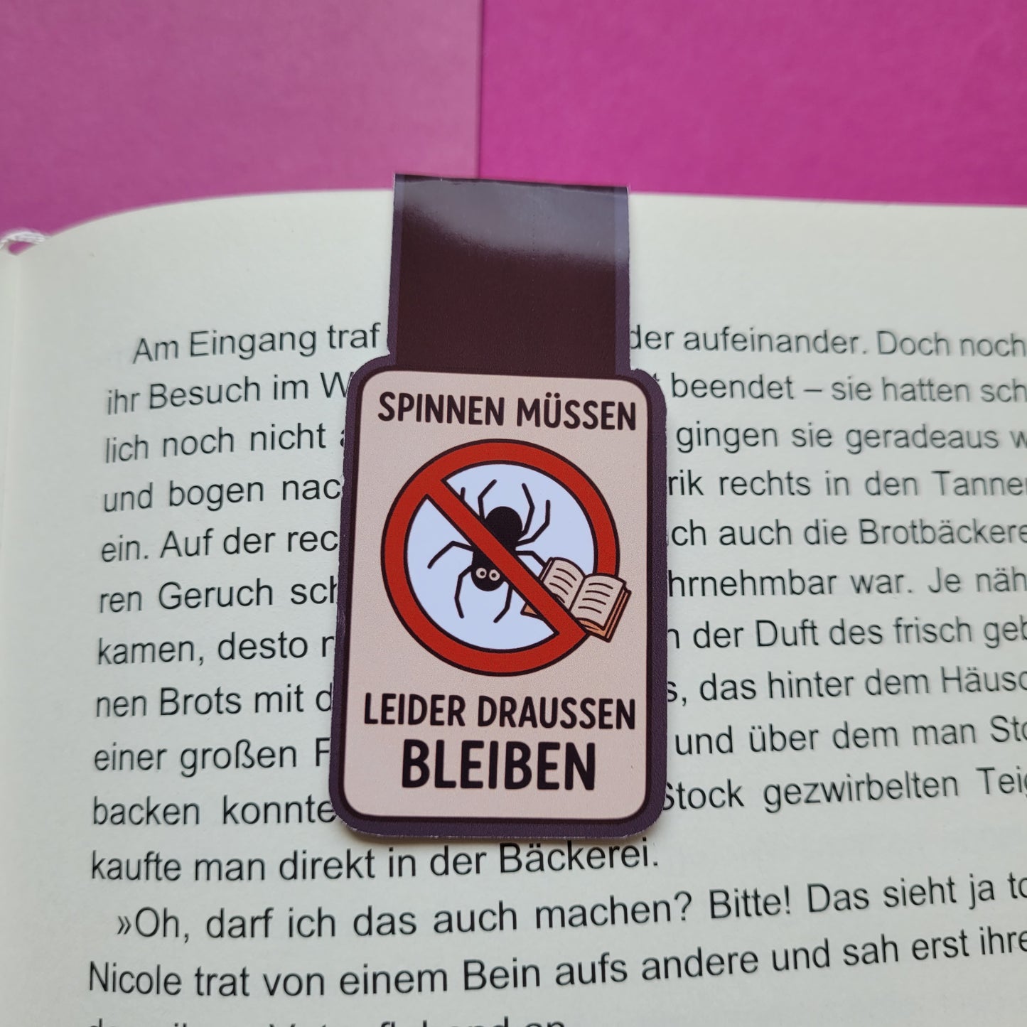 Magnet-Lesezeichen „Spinnen müssen leider draußen bleiben“