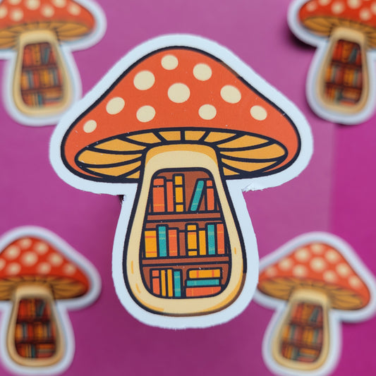 Sticker „Fliegenpilz-Bücherregal"