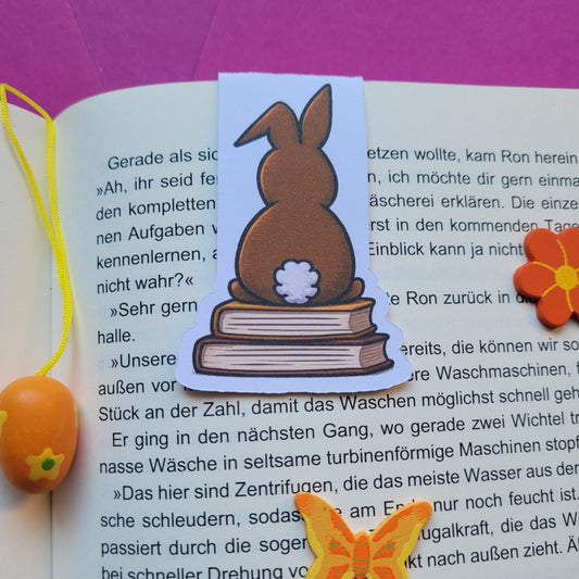 Magnet-Lesezeichen „Hase auf Büchern“ 🐰📚