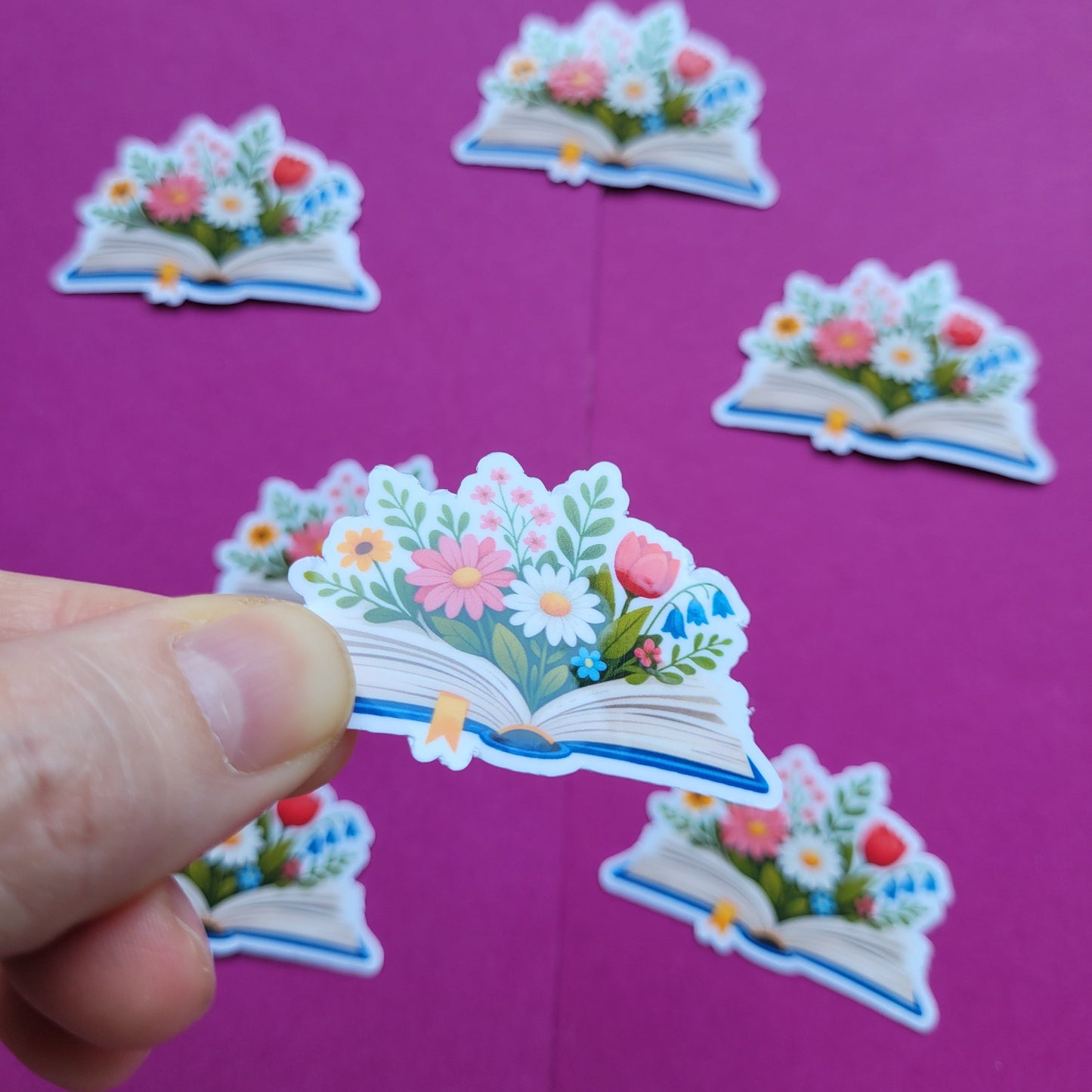 Sticker „Lesegarten - Erste Blüte“ 📖🌸