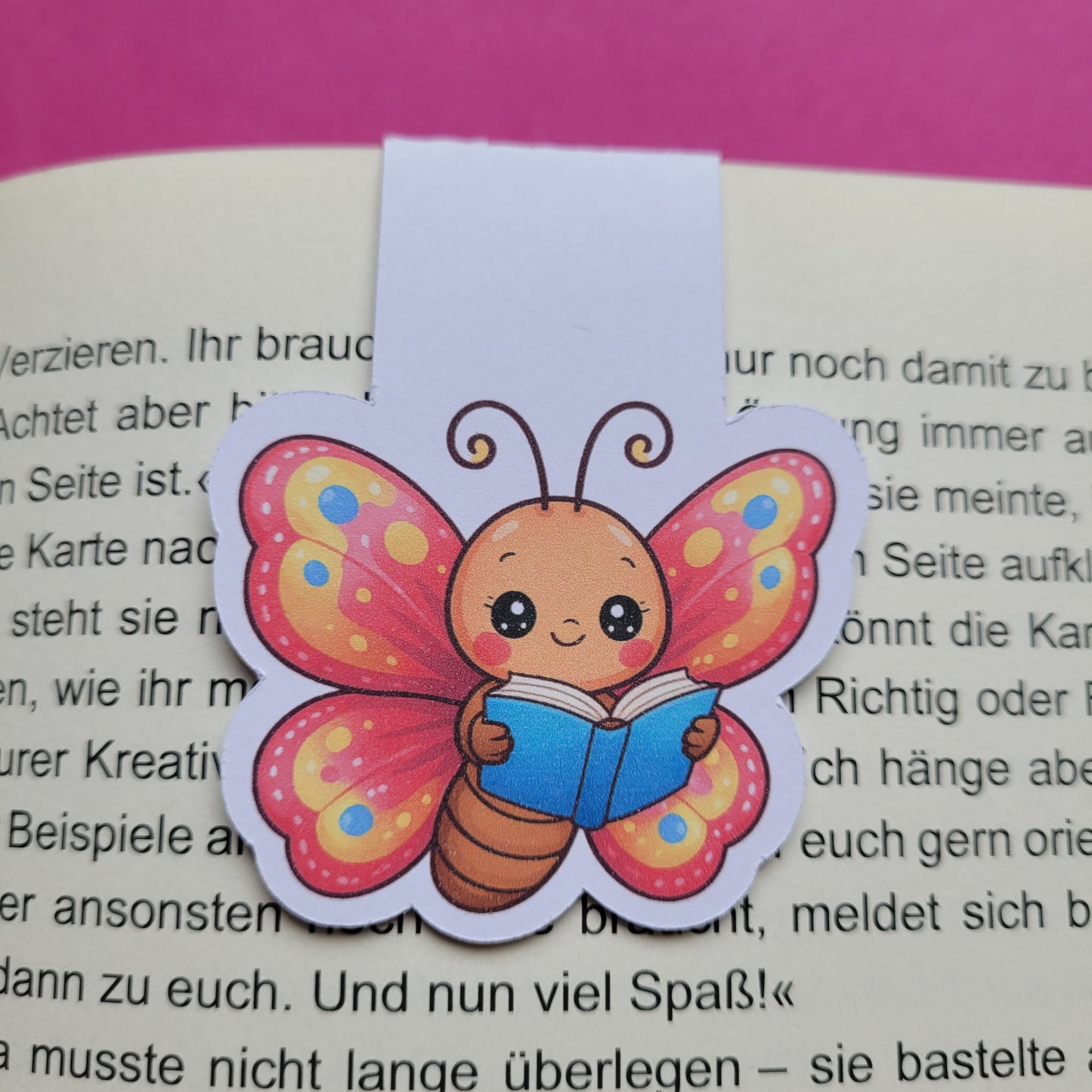 Magnet-Lesezeichen „Aurelia, der lesende Schmetterling“ 🦋