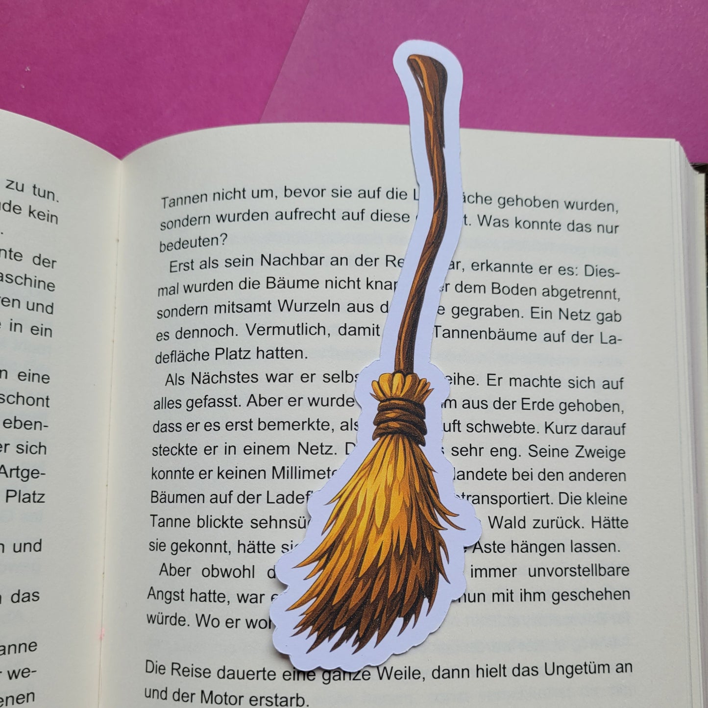 Form-Lesezeichen „Hexenbesen“ 🧹✨