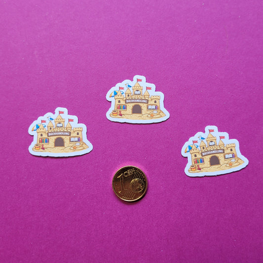 Sticker „Buchhandlung Sandburg“ - Dein Lieblingsbuchladen für den Sommer 🏖️📚🏰✨