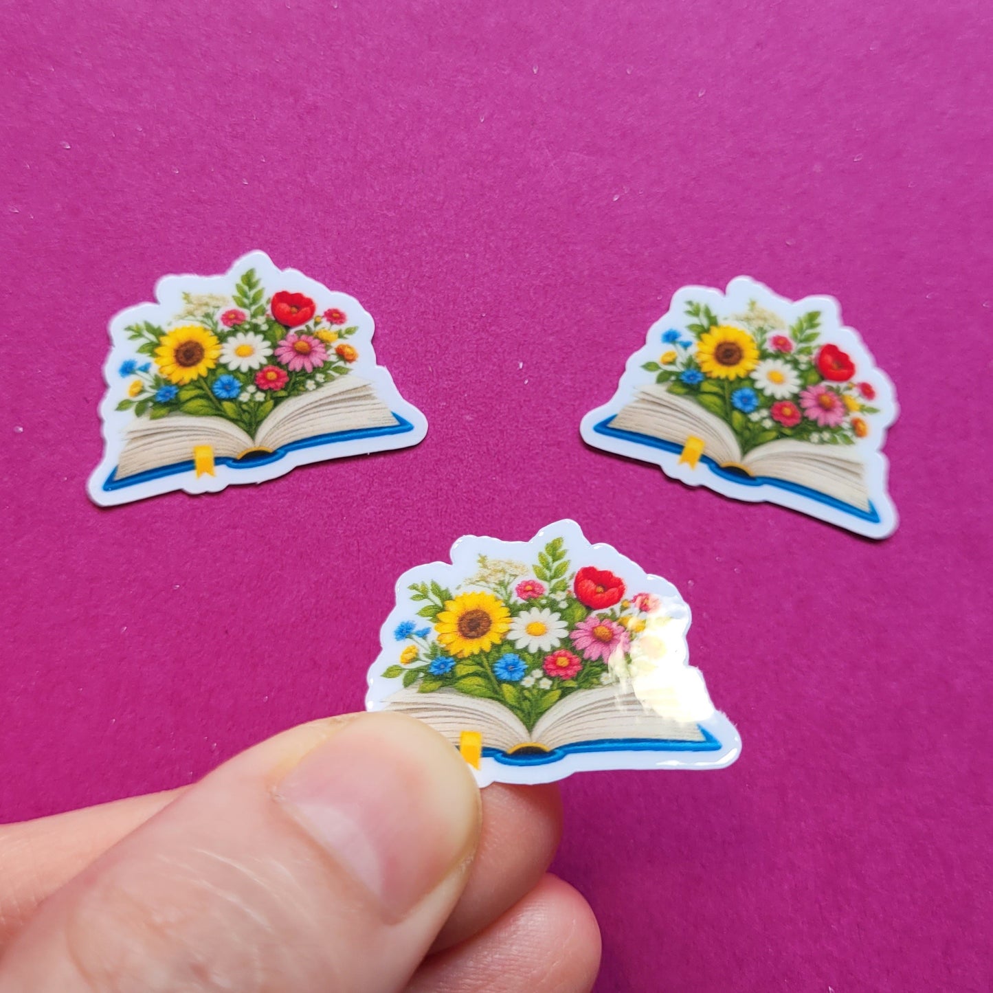 Sticker „Lesegarten - Sommerblüte“ - Lass deine Bücherliebe aufblühen 🌼📖☀️✨