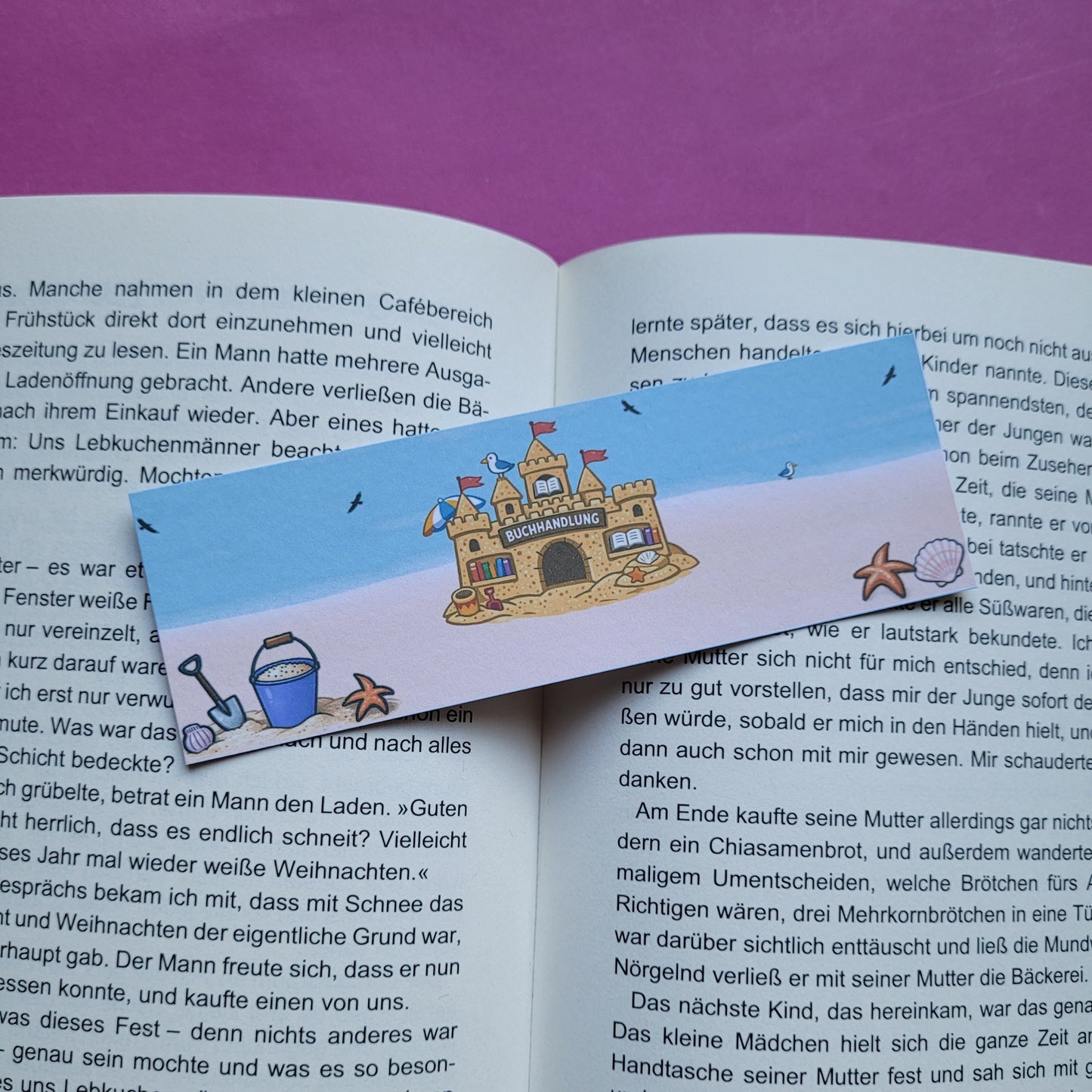 Standard-Lesezeichen „Buchhandlung Sandburg“ - Ein Sommer voller Geschichten am Strand 🏖️📚🏰✨