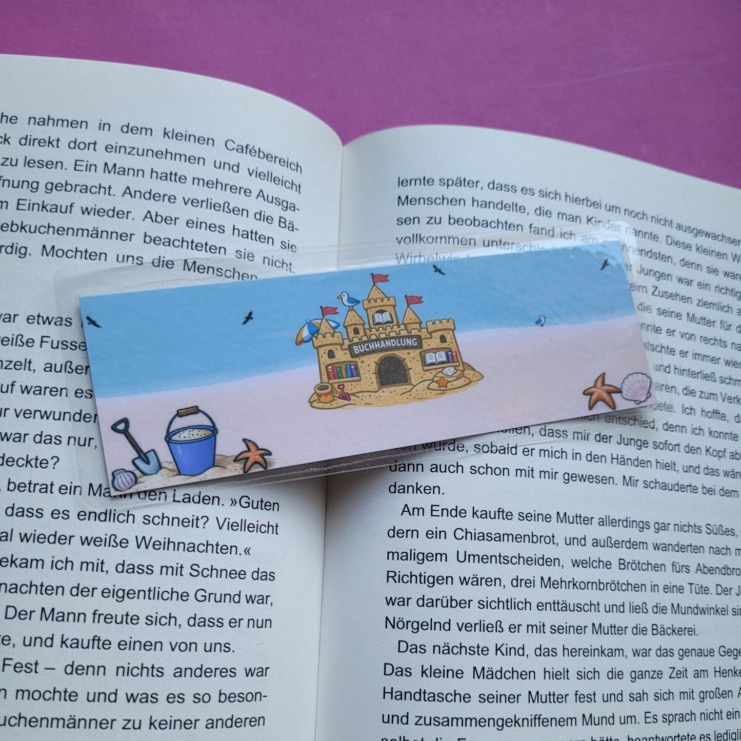 Standard-Lesezeichen „Buchhandlung Sandburg“ - Ein Sommer voller Geschichten am Strand 🏖️📚🏰✨