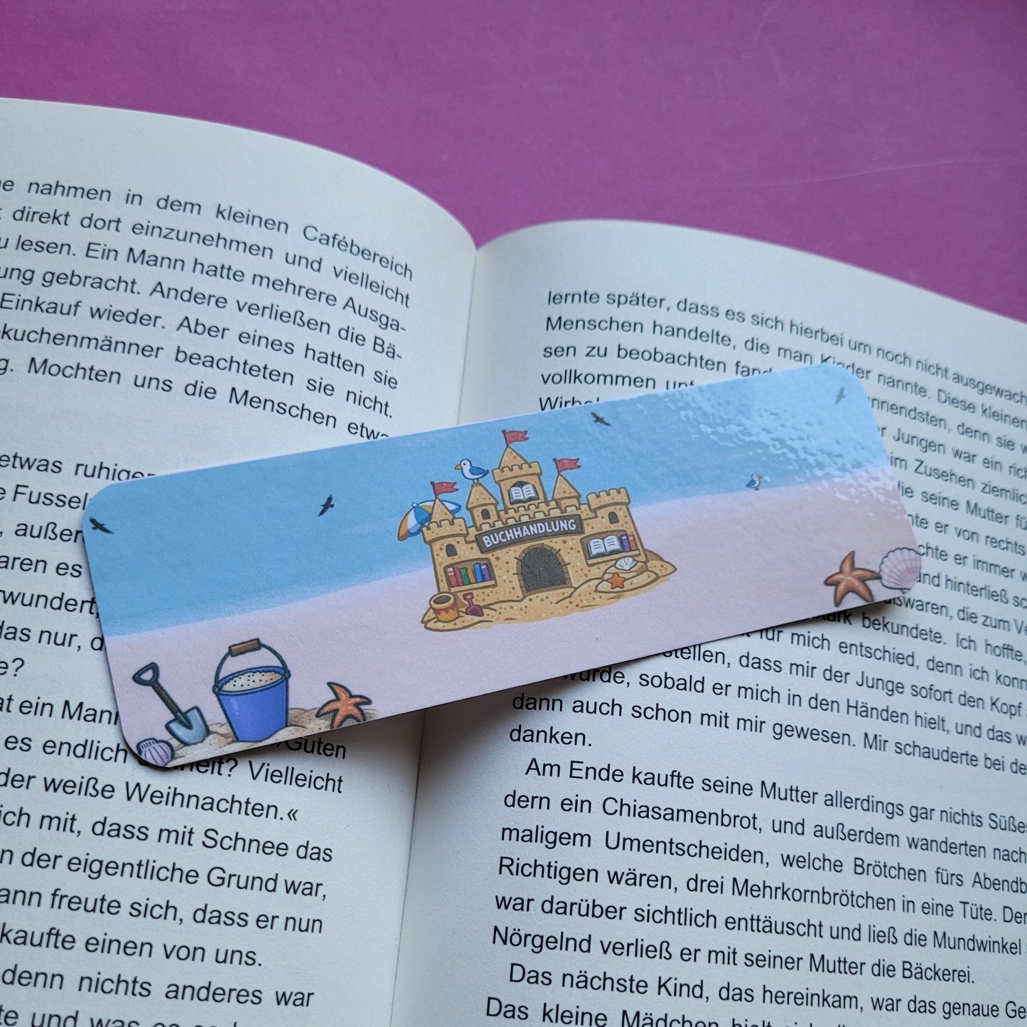 Standard-Lesezeichen „Buchhandlung Sandburg“ - Ein Sommer voller Geschichten am Strand 🏖️📚🏰✨