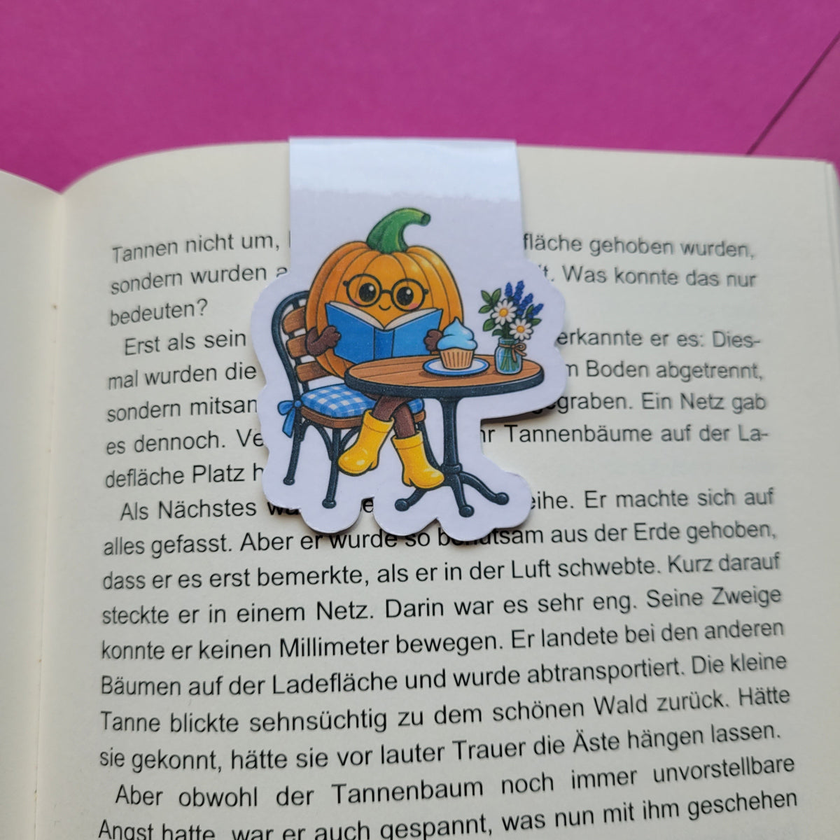 Magnet-Lesezeichen Kürby im Lesecafé glänzend