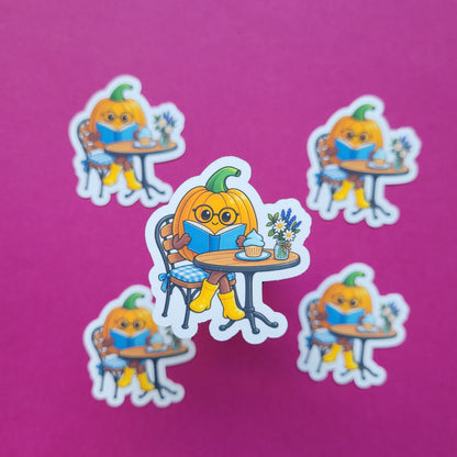 Sticker Kürby im Lesecafé klein matt
