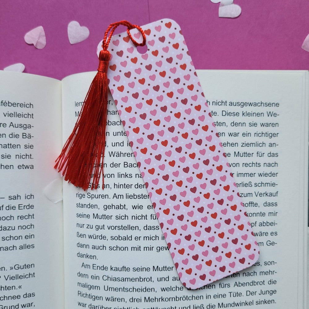 Unikat-Lesezeichen „Herzen auf rosa Grund“ 💖