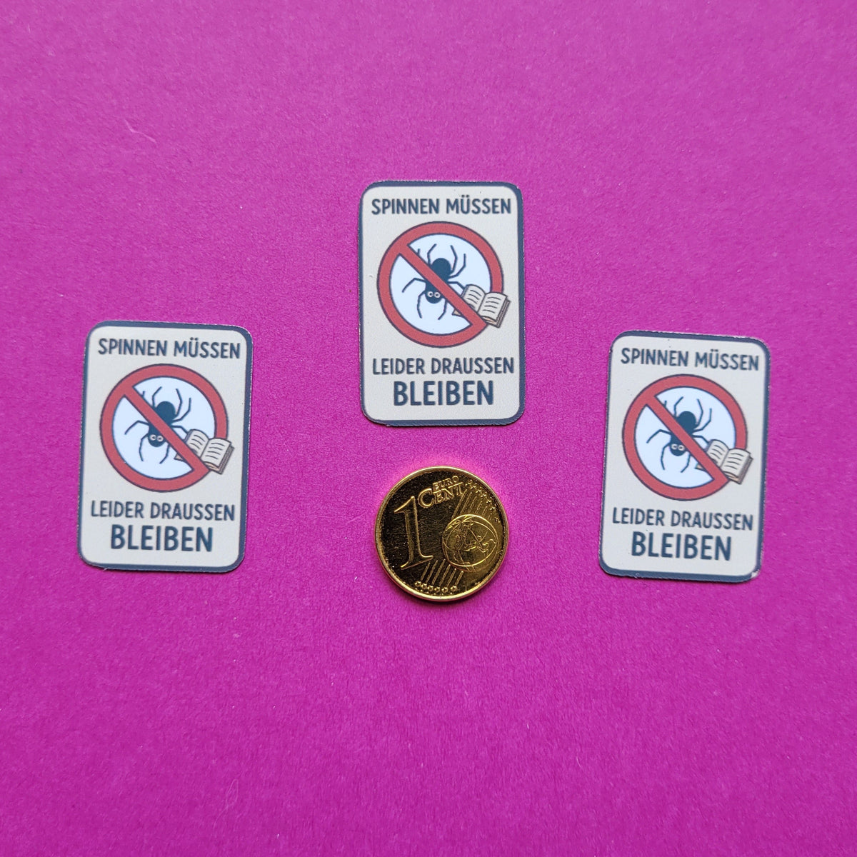 Sticker „Spinnen müssen leider draußen bleiben“