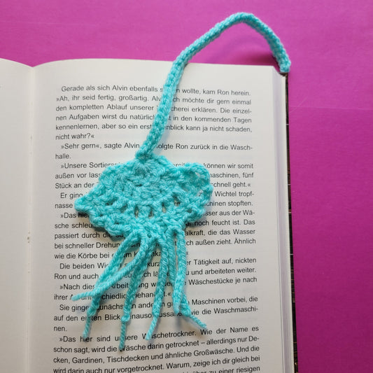 Häkel-Lesezeichen „Qualle“ - Ein kleines Meerwesen für deine Lesestunden 🪼🧶📖