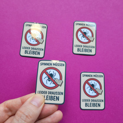 Sticker „Spinnen müssen leider draußen bleiben“