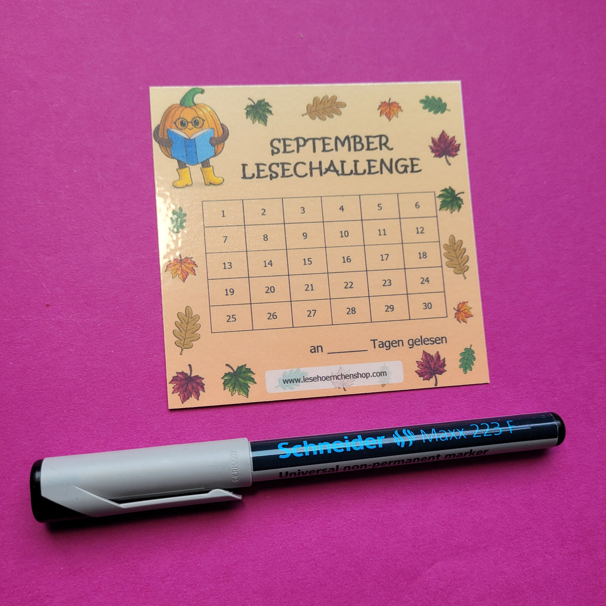 Lesetracker September Lesechallenge laminiert mit Stift