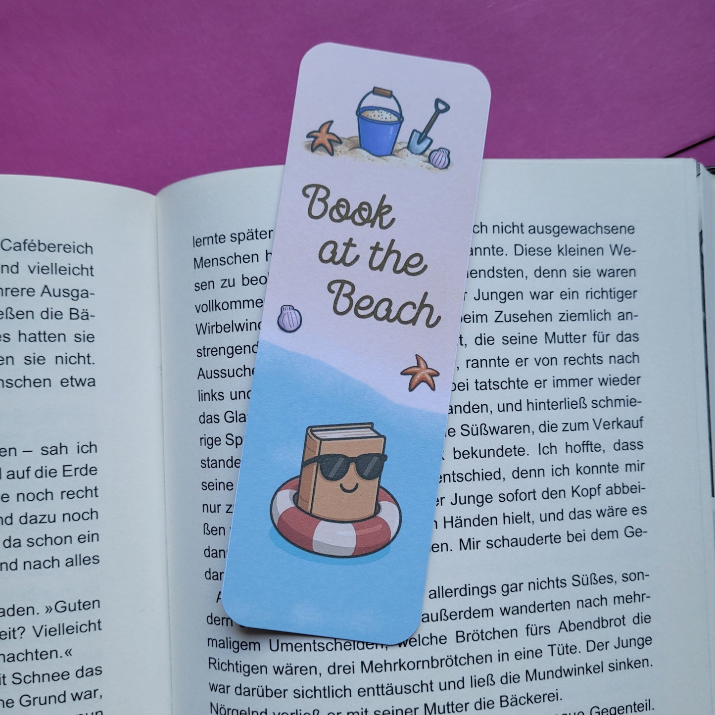 Standard-Lesezeichen „Book at the Beach“ - Sommer, Strand und jede Menge Bücherliebe 🏖️📚☀️✨